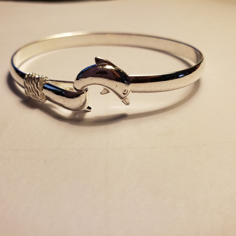 Silver dolphin bracelet